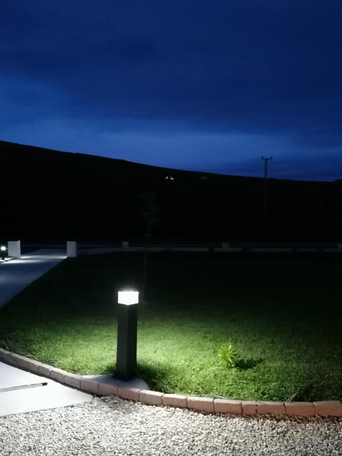 An Charraig Ban On The Wild Atlantic Way F94Wt02 Bed & Breakfast Ardara Exterior photo